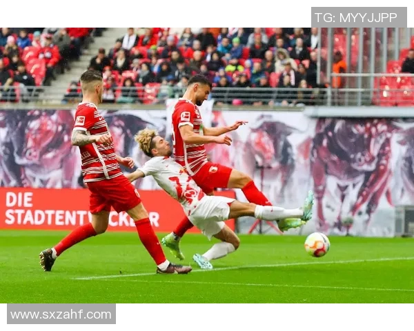 阿贾青年与路斯巴达的激烈对决展现足球魅力与团队精神